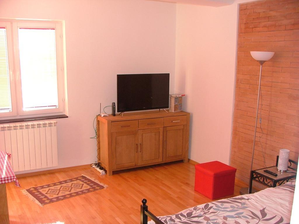 Risto'S Apartment Skopje Eksteriør billede